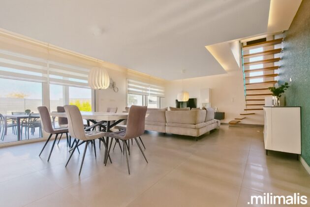 Maison familiale avec piscine, calme et modernité